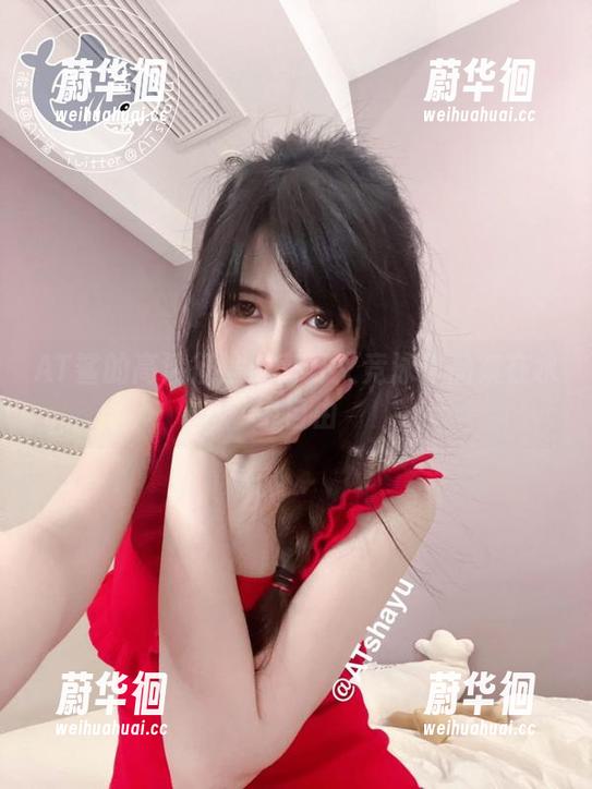 AT鲨 AT鲨的高清征途:高开叉竞泳作品集在水中自由