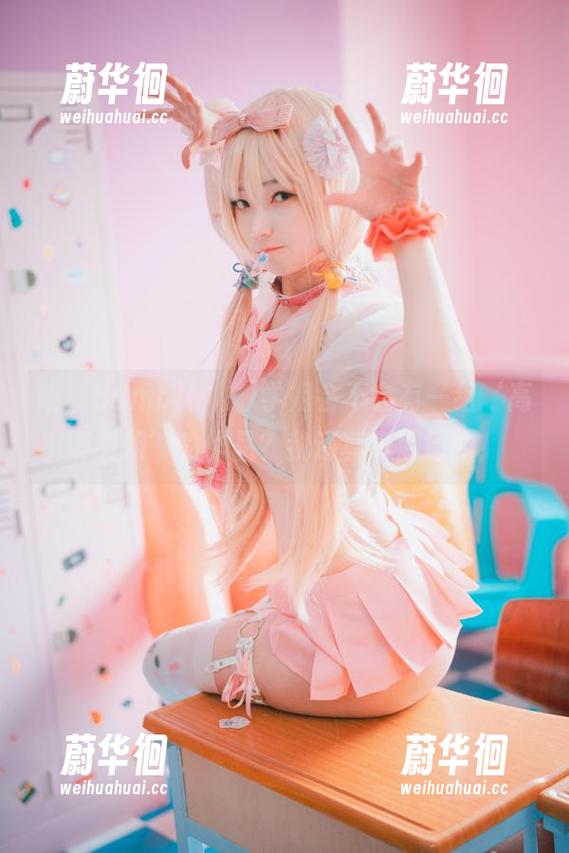 唉，Bambi(밤비)学姐会不会有一组‘高清学姐’的作品？我还真挺期待的！