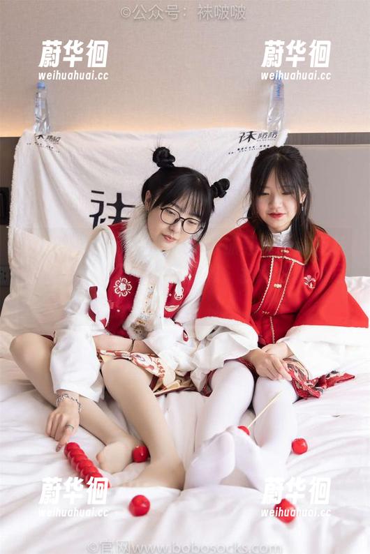 BoBoSocks袜啵啵 - 小沫红色匡威板鞋定制：这双鞋可能也在想，我适合哪种月亮？