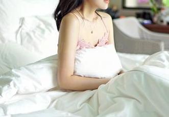 Feilin嗲囡囡 - 从小果冻儿的毛衣写真中,找到冬天的新宠,分享这个毛球球!