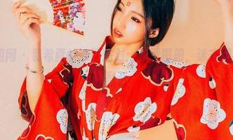 GIRLT果团网 - 裴希西的泳池派对:高清图册,泳衣和水花的完美融合