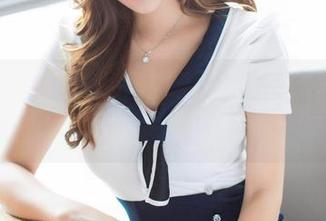 IMiss爱蜜社 - 小丽莎萌萌哒穿上制服,从图库那里偷偷分享了啥?