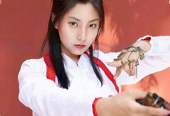 MiiTao蜜桃社 - 随便看看雪千寻的圣诞节网盘作品,能不能让我忍住捧场?