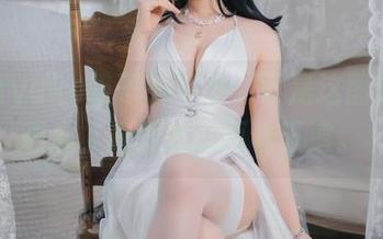 见过Nyako喵子的不少，可是这图集里的甜心，我想我能再看五遍。