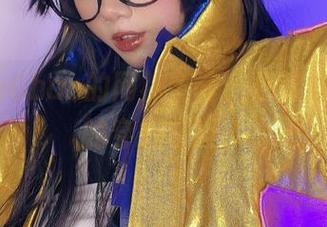 PoppaChan的网袜全套：是时候改写你的穿搭规矩了