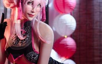 Sakiiii翎柒作品中的护士：不只是角色，还是生活的端倪