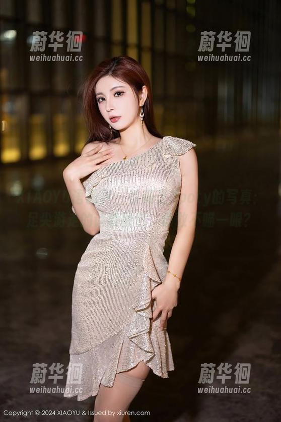 XIAOYU语画界 - 徐莉芝Booty的写真：足尖游走的诗意图包，谁敢不瞄一眼？