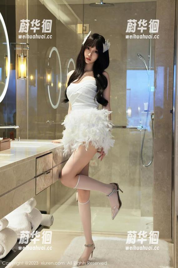 Xiuren秀人网-Carol周妍希 Xiuren秀人网 - 看这豹纹图包,真的能让Carol周妍希的形象大加分吗?我们来聊聊。