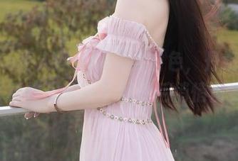 Xiuren秀人网 - 禁忌的白色,丹妮Danny的写真作品——下载然后悄悄自赏吧!