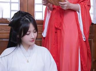 Xiuren秀人网 – 一点都不普通的作品集：周于希Sally的日常会翻转你的审美观。