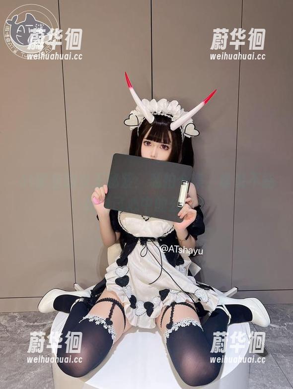 at鲨鱼 at鲨鱼的女王秘笈:私拍合集,谁说不能做自己心中的公主?