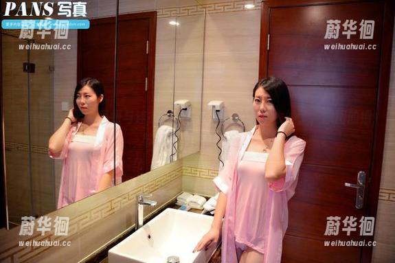 pans-思妍 pans - 要说思妍与连衣裙,图片传递的感觉太妙了,原图的细节让我想再翻一遍。