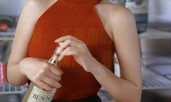 美图瞬间揭晓：不呆猫的双人拍照新传说，值得一看！
