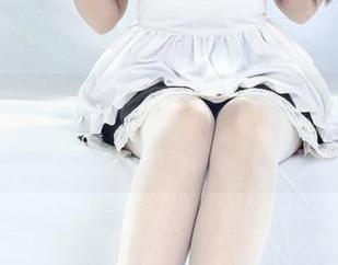 丽柜 - 文欣的少女全集:看!她是如何在青春里打滚的?
