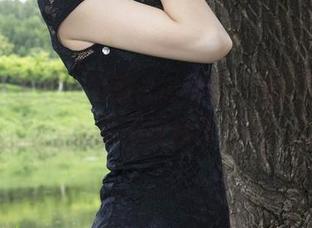 丽柜 - 王炜炜的黑白高清图,先来一发,争取不被惩罚。