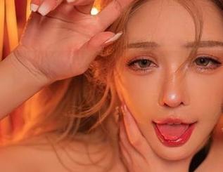 微密圈 – 海边的日光浴：于芷晴写真网络分享——来吧，给沙滩来一波点赞！