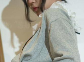 当今汐遇上“旅拍”套图,谁说博主不能犯傻?