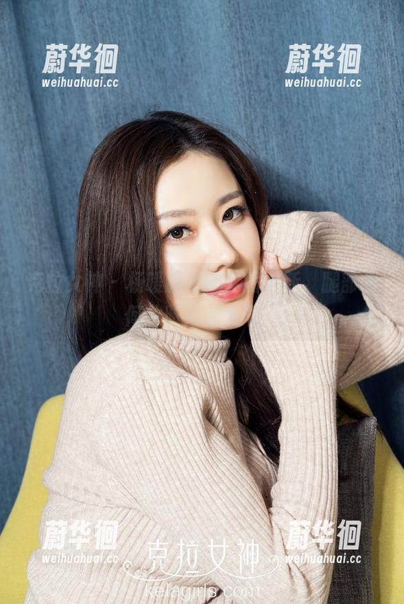 克拉女神-杨暖 克拉女神 - 杨暖的美腿套图更新,腿部为何此时如此大气…