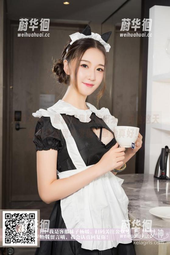 克拉女神-汤怡 克拉女神 - 最新图集刚放出来,汤怡这天使的身姿我才发现…草地真好!