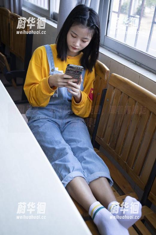 南国足艺-小花 南国足艺 - 小花的高清美图,踩着高跟走进了新世界!
