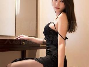 嗲囡囡 – 又是娜依灵儿的套图，温柔得让人想起刚刚好的奶茶。