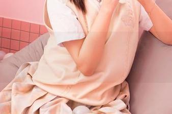 嗲囡囡 - 彩色饼干和流氓小巫女在线,粉色作品打开了哪扇门呢?