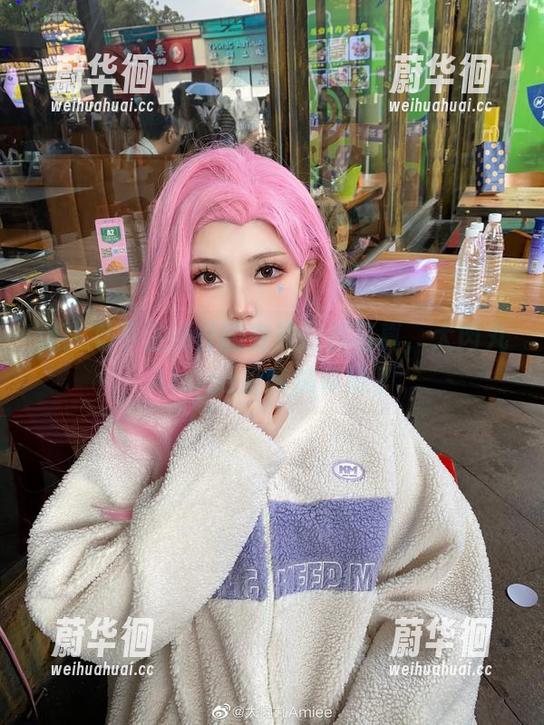 让人忍不住点开的在线短裤写真，大肉丸Amiee确实搞事情了