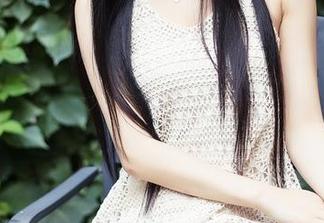 头条女神 – 小晴子户外秀：高清在线，空气里都是自由的味道