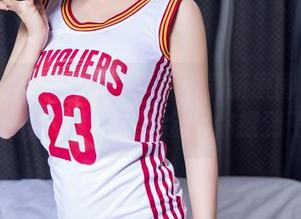 头条女神 - 警惕!李丽莎最新原图中蕴藏的“姐姐力量”可能会把你撩到飞起!