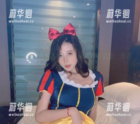 私拍作品？奈汐酱Nice的油亮难以抗拒，半夜想歪了。
