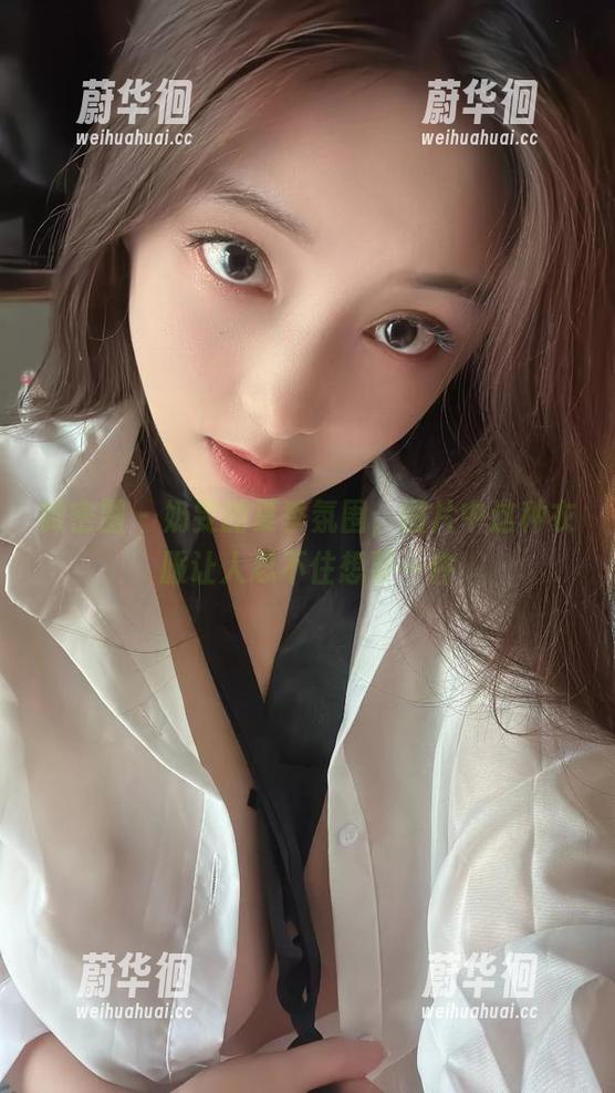 奶雯 微密圈 - 奶雯的夏季氛围,图片中这种衣服让人忍不住想要一件