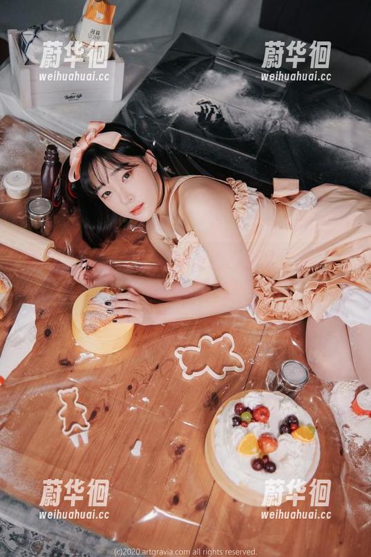 姜仁卿(강인경)的最新美图：献给“你”，想看的别客气！