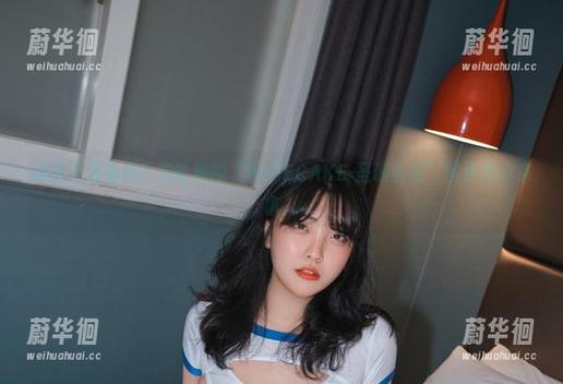 宋哈娜 谁能不爱福利?宋哈娜的“BLUECAKE-圣诞公仔”图包等你来拿。