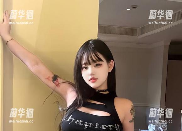 小优优子 微密圈 - 牛仔裤下小优优子的写真分享,腿和牛仔布的奇妙关系?