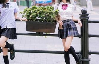 尤蜜荟 – 忘了收费这回事，这里有比表情包还好玩的玥儿玥er女孩原图！