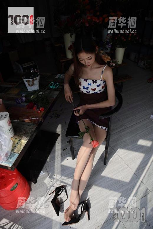 异思趣向-婉萍 异思趣向 - 婉萍的私拍全集:美女+摄影师=我吗?这难题实在太有趣了!