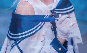 弥音音ww来啦！从明日方舟里捞出个高清斯卡蒂，快来下载给你手机镀上一层“炫酷”！