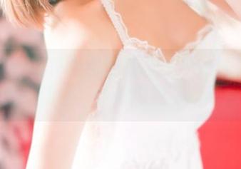 推女神 - 工作与美的融合:Ann尤美的办公室高清图,待你随意下载欣赏。