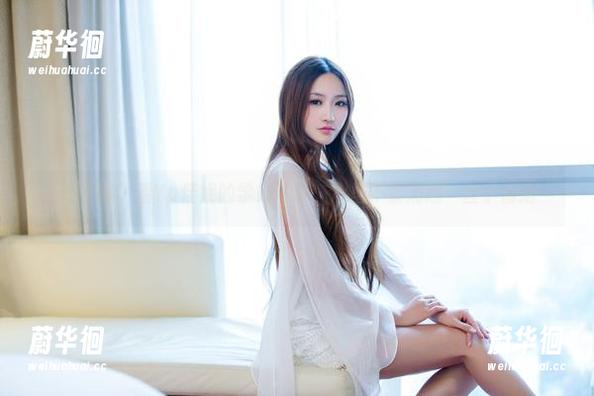 推女郎-Yu佳妮 推女郎 - 看Yu佳妮的学妹写真,心里不禁涌起一丝小情绪