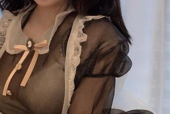 叹服是依酱吖,完全迷失在她的全套自拍作品里!