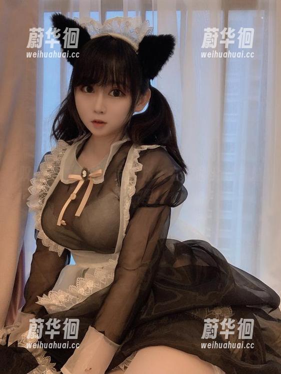 叹服是依酱吖，完全迷失在她的全套自拍作品里！