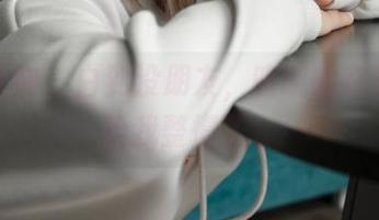 梦丝女神 – 白到没朋友，晓晓的在线图片给我整懵了。
