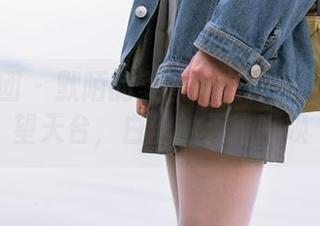 森萝财团 – 默陌的美图：在抑郁湖边的绝望天台，白丝的无声呼唤