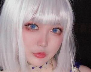 变身蕾丝公主:椒妮佐仁的写真哲学,供你参考!