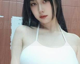 浅安安的黑胶带创意套图；沾上去请小心，不然会舍不得撕掉！