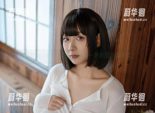 浅安安 浅安安cos浴室:难道这也是一种新的洗澡方式?
