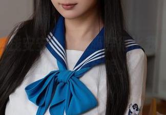 原图里的浅安安，体操服穿得比我上健身课的动力还好呢。