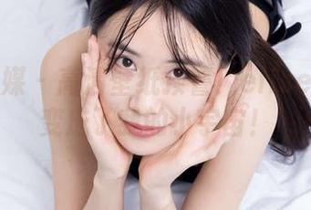 物恋传媒 – 高清壁纸预警！elise把教室变成了我的小宇宙！