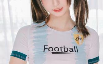 厨房里的别样风景：神乐坂真冬免费，让你欲罢不能的厨娘造型！