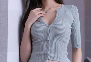 秀人网 - 让我们的图库变得更闪亮吧,Lovely璐璐的套装,高清9999,每一帧都像在打广告!